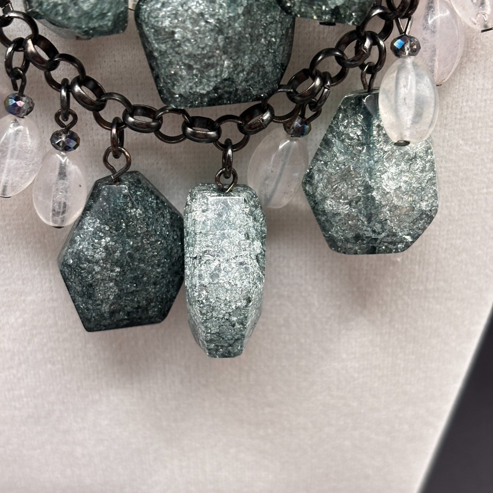 VTG Gunmetal Tone Green Crackle Quartz Style Bib Necklace Multi Chain Statement - Picture 5 of 10